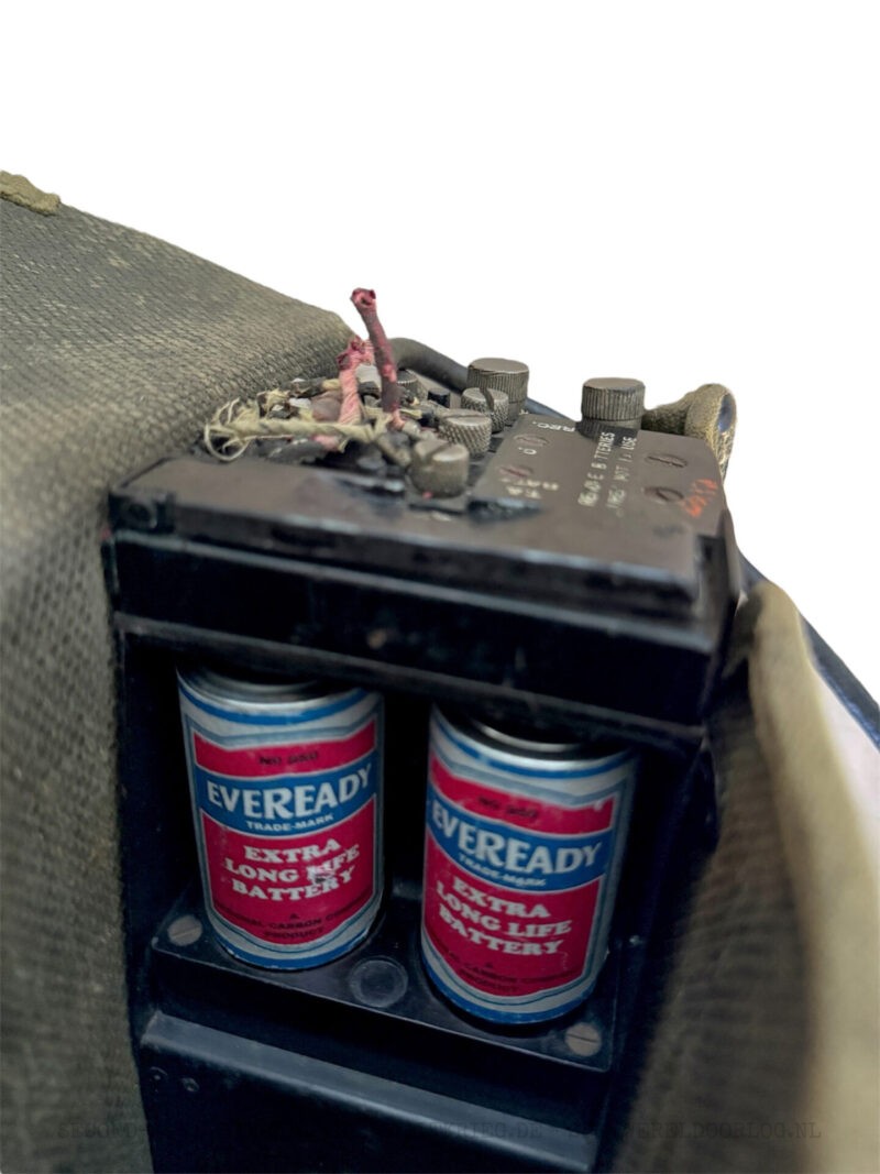 Amerikaanse veldtelefoon EE-8-B in canvas tas 1944 - Afbeelding 4