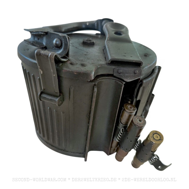 MG34 / MG42 munitietrommel (Gurttrommel) 1940 met patroonband 1939 en 50 hulzen