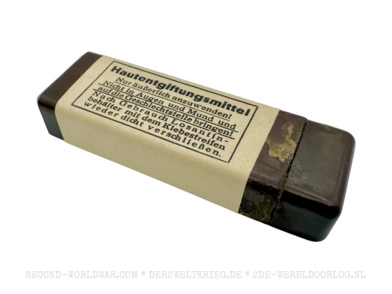 Duits huidontsmettingspoeder (Hautentgiftungsmittel) EA 1937