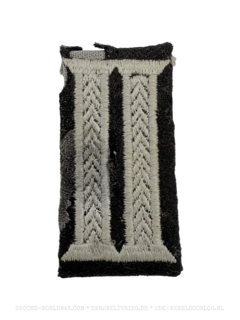 Duitse armspiegel gala-uniform (Waffenrock)