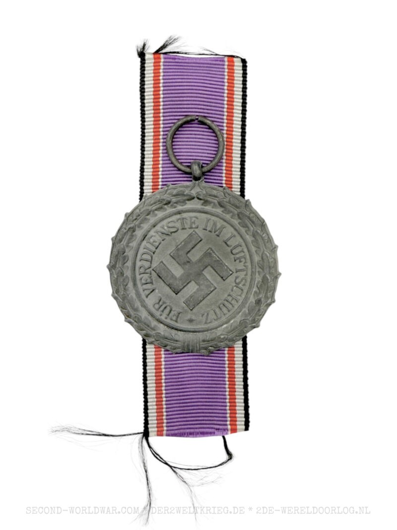 Duitse Luchtbeschermingsmedaille (Luftschutz-Ehrenzeichen) 2de klasse